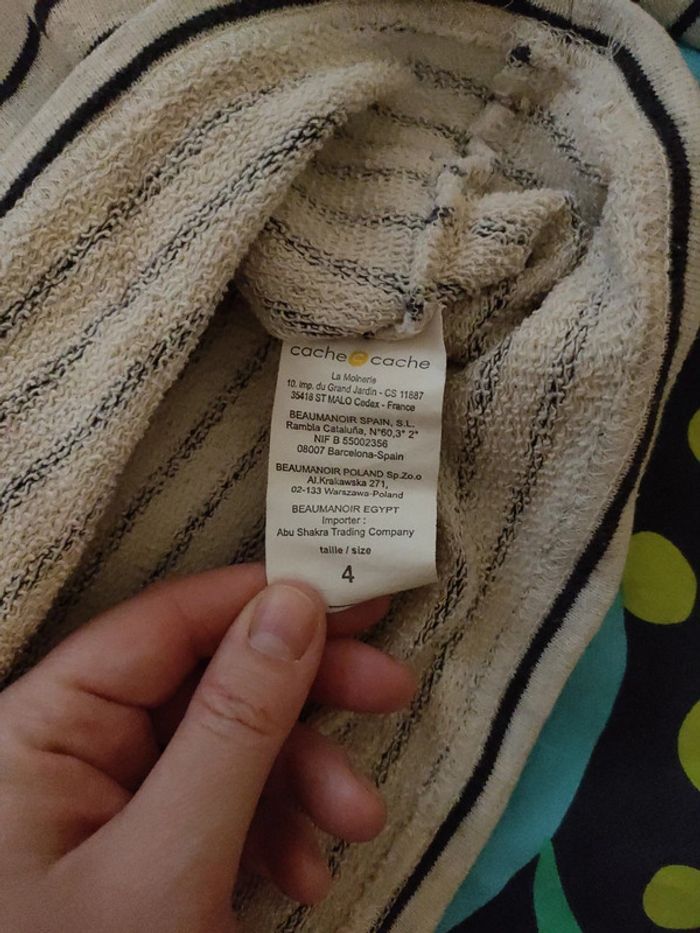 Pull cache cache - photo numéro 5