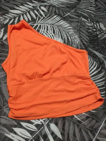 Top orange