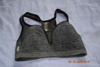 Brassiere de sport only taille L