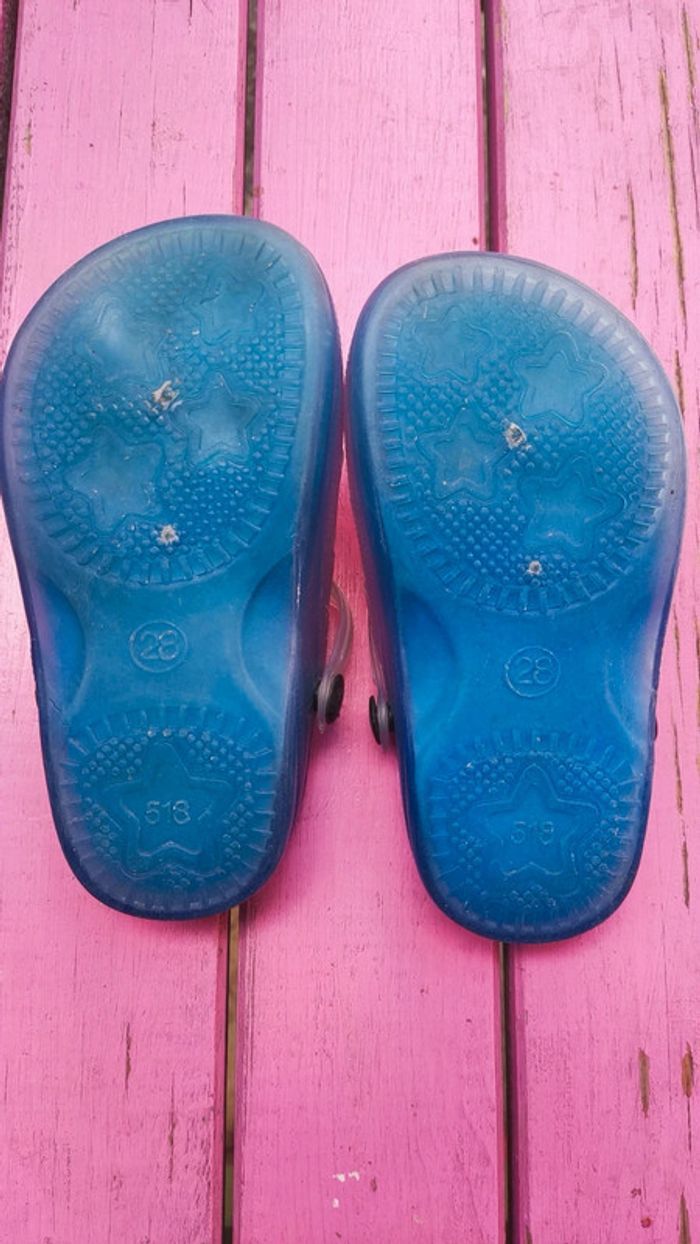 Sabots de plage type crocs T. 28 - photo numéro 4