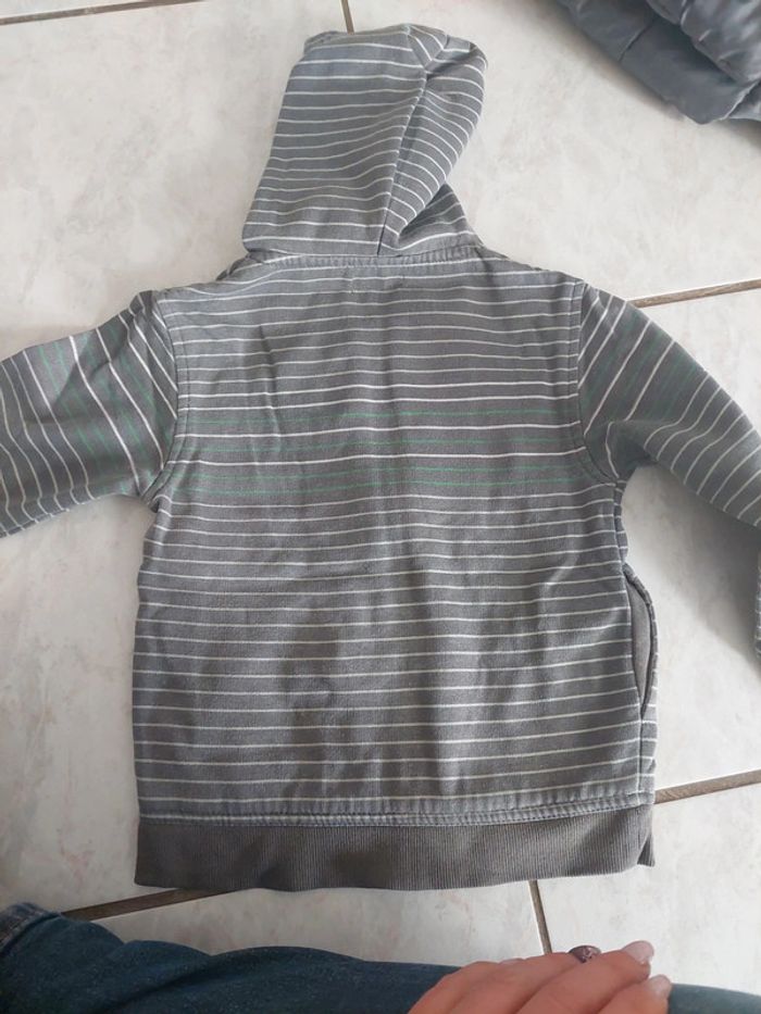 Sweat a capuche zippé garçon 4 ans - photo numéro 4
