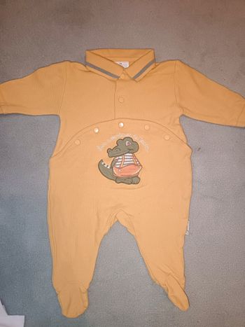 Pyjama jaune crocodile