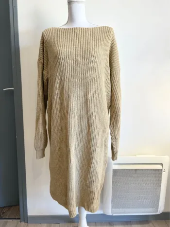 Robe pull dos nu T40