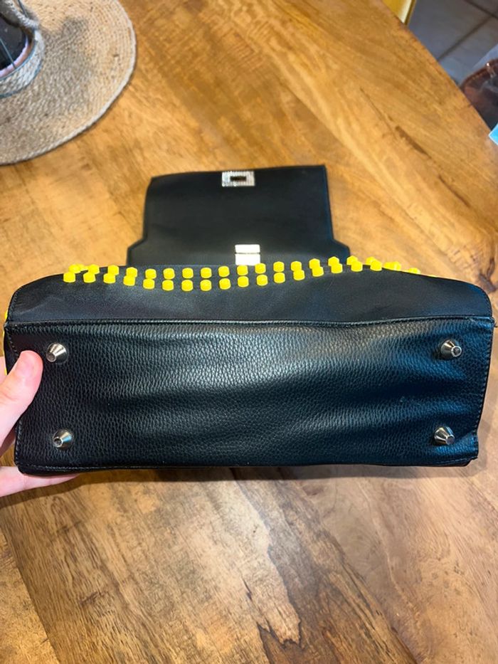Sac à main noir avec tirette - point jaune - rectangle - Alex&max - photo numéro 5