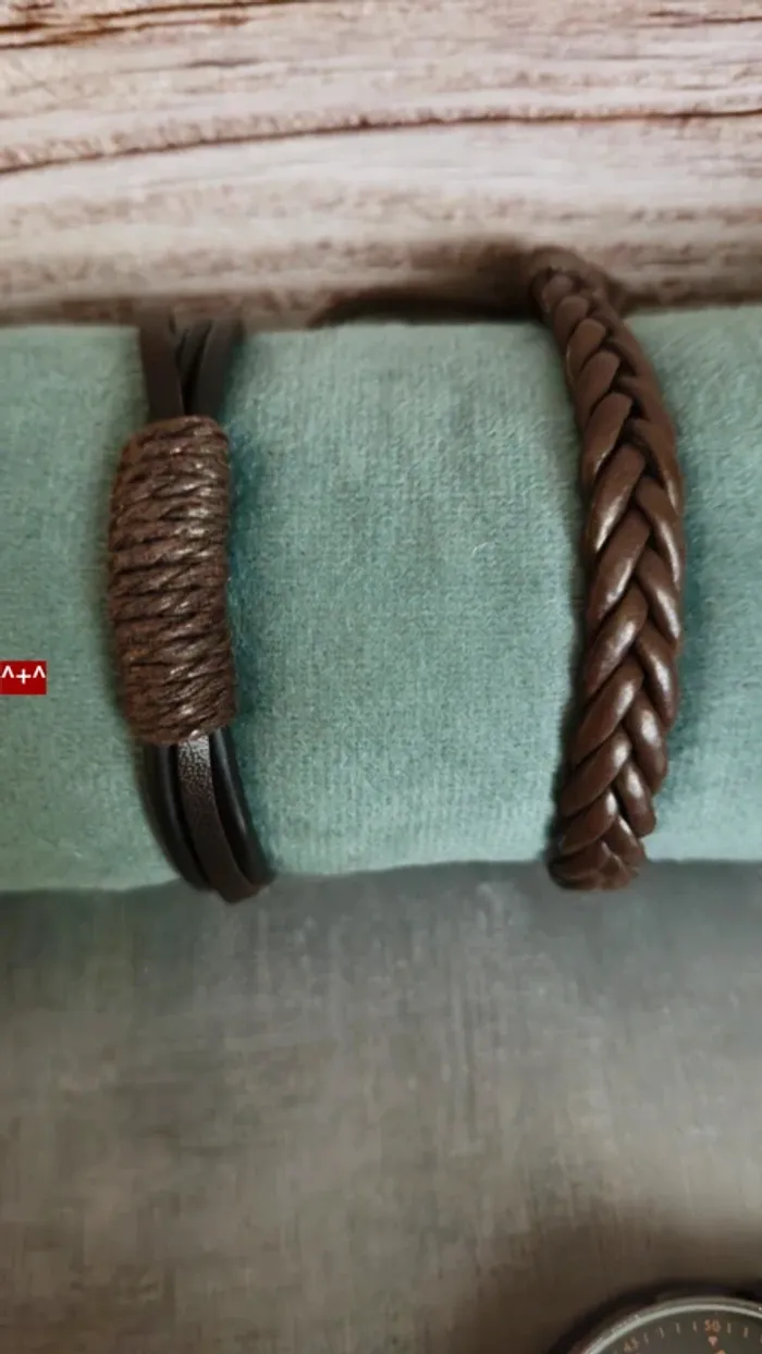 Lot montre + bracelets - photo numéro 4