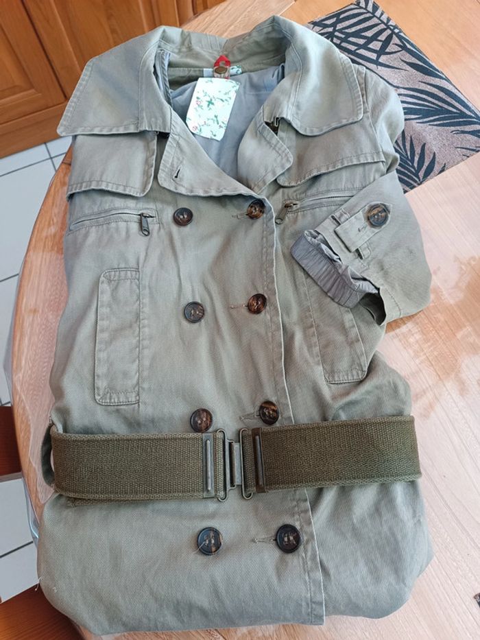 Jolie Trench Imperméable Icode by IKKS