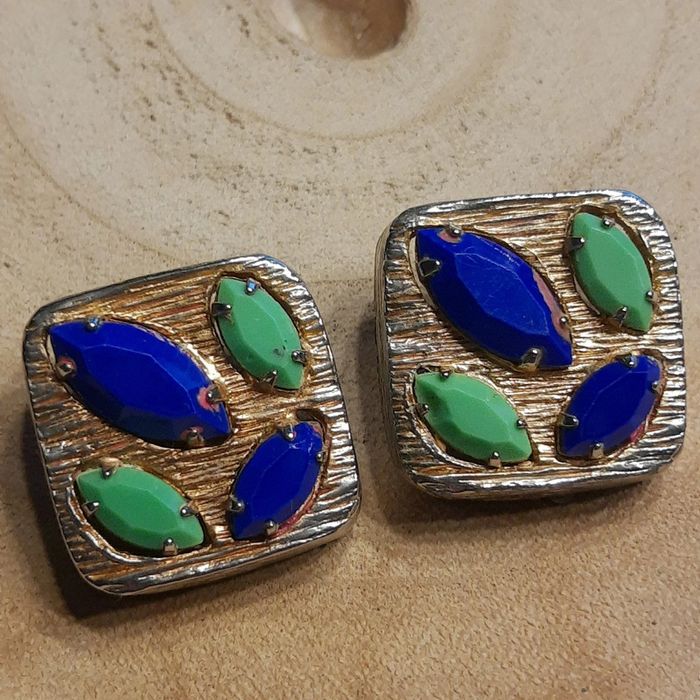 Boucles d’oreilles carrées vintage véritable à clips - photo numéro 4