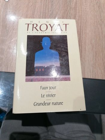 Livre Henri troyat faux jour