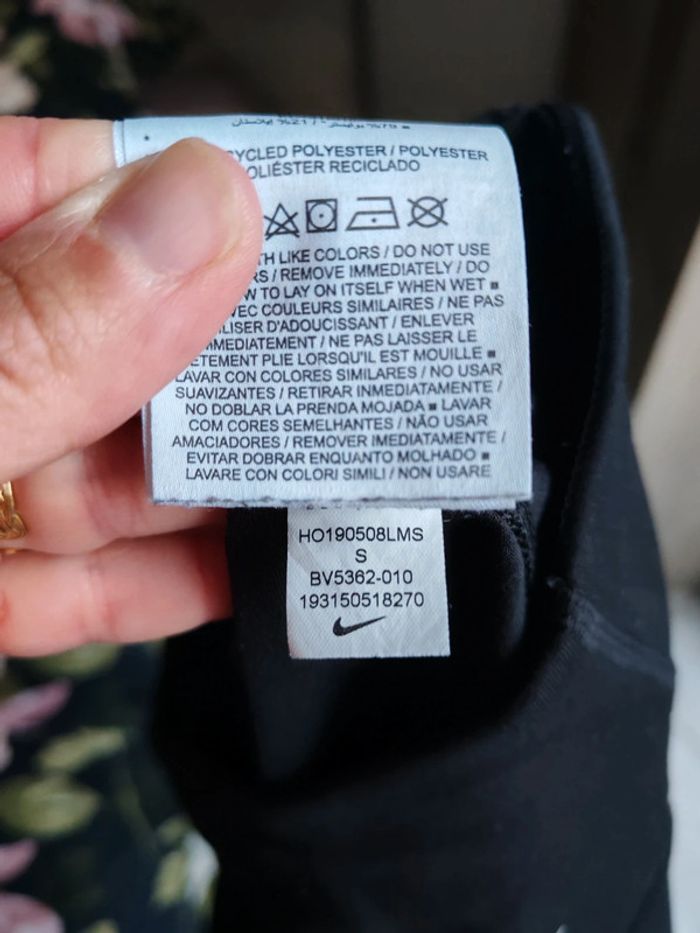 Legging de sport Nike taille s - photo numéro 10