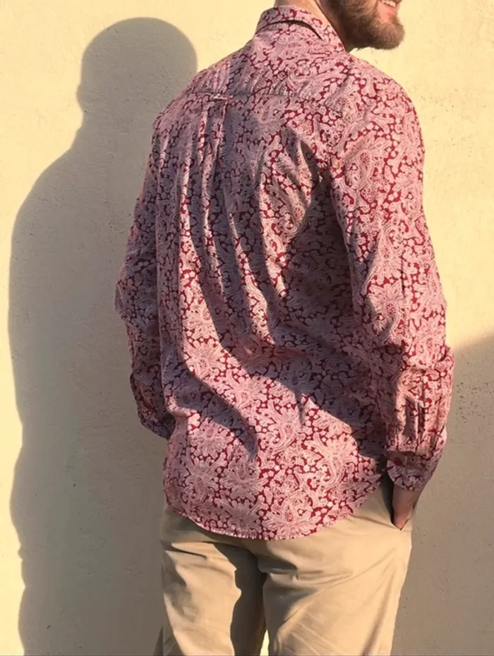Chemise vintage à motifs fleuris rouge et blanc - photo numéro 7