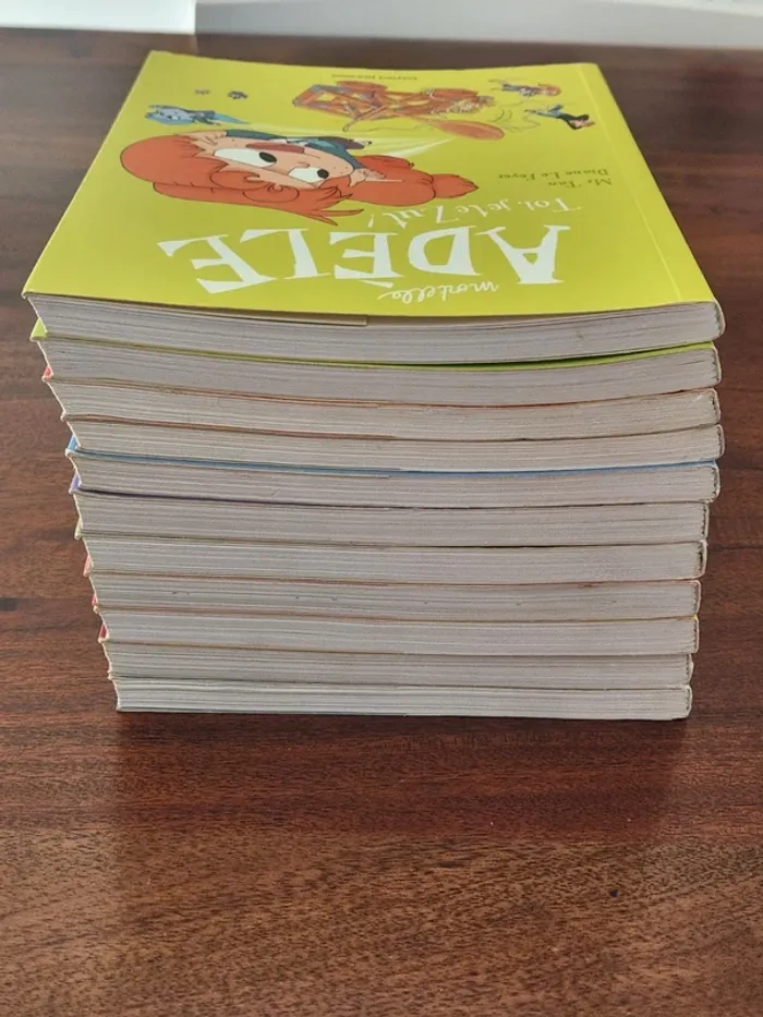 Lot x11 livres Mortelle Adèle - photo numéro 5