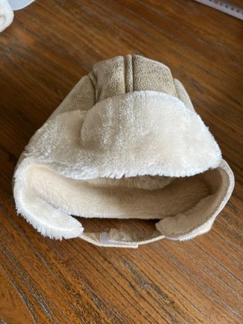 Bonnet fille doré