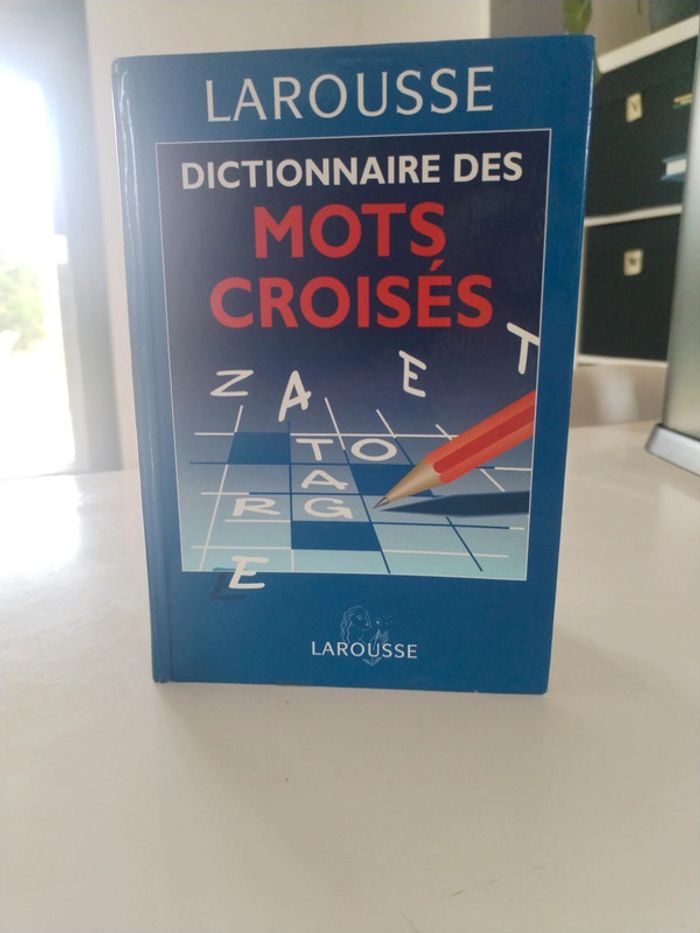 Dictionnaire mots croisés larousse AA