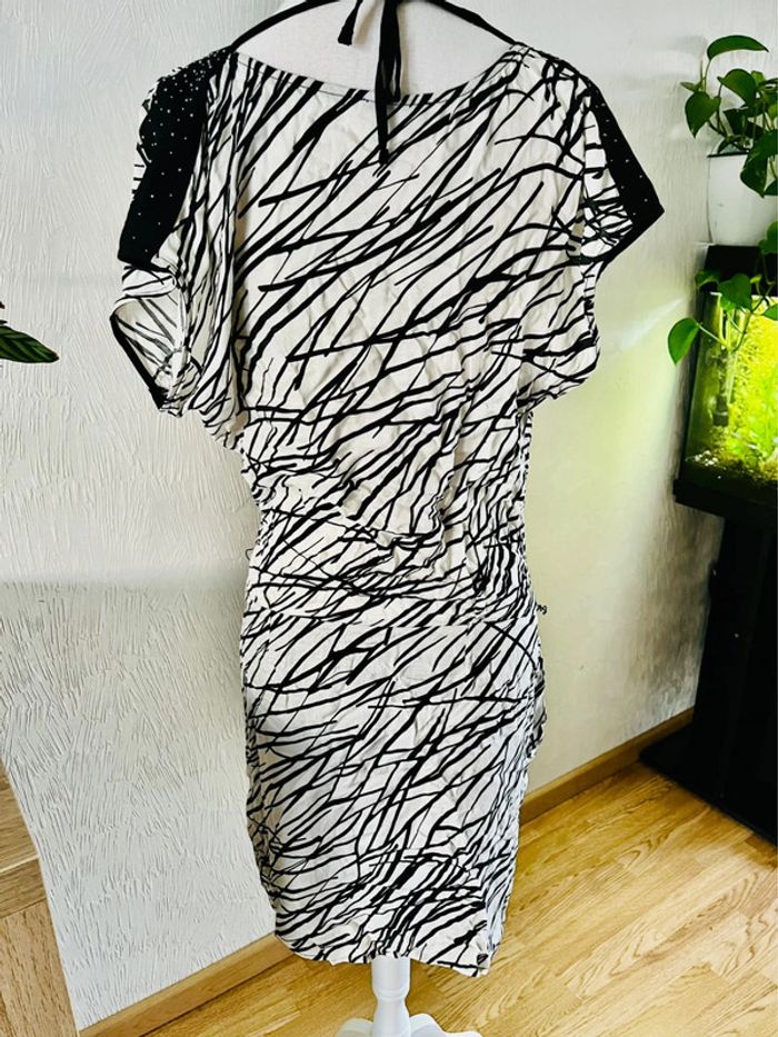 Jolie robe Ikks taille M - photo numéro 3