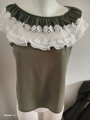 #kytie34femme. Top épaules dénudées taille 34/36