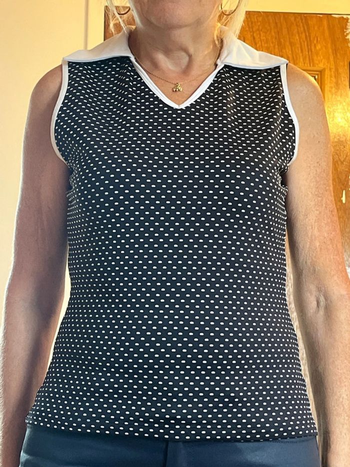 Débardeur noir avec col blanc marque 123