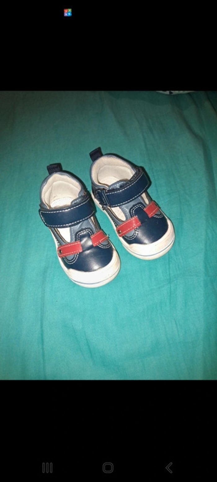 Lot 3 paires chaussures baskets bottines sandalestaille 20 - photo numéro 4