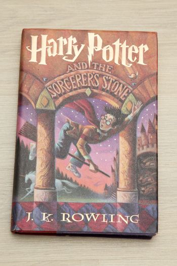 Harry Potter and the sorcerer's stone