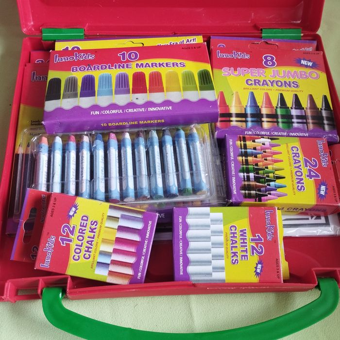 Malette pour dessiner colorier Neuf - photo numéro 8