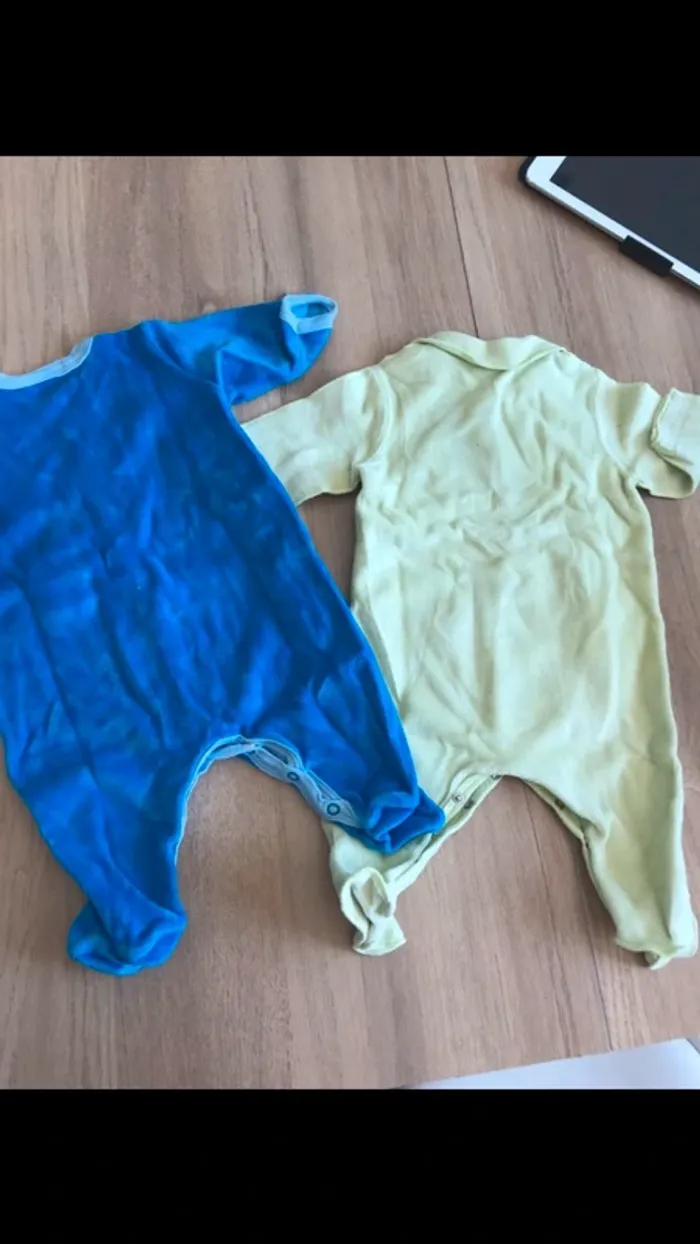 2 pyjamas petit bateau / p’tit bisou taille 1 mois - photo numéro 4
