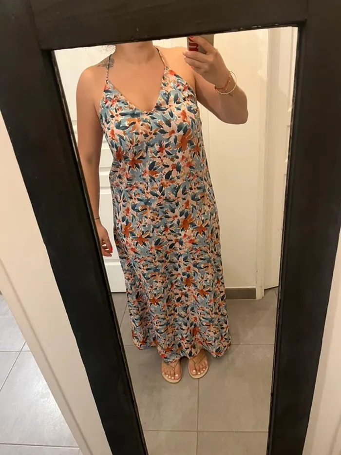 Robe dos nu - photo numéro 4