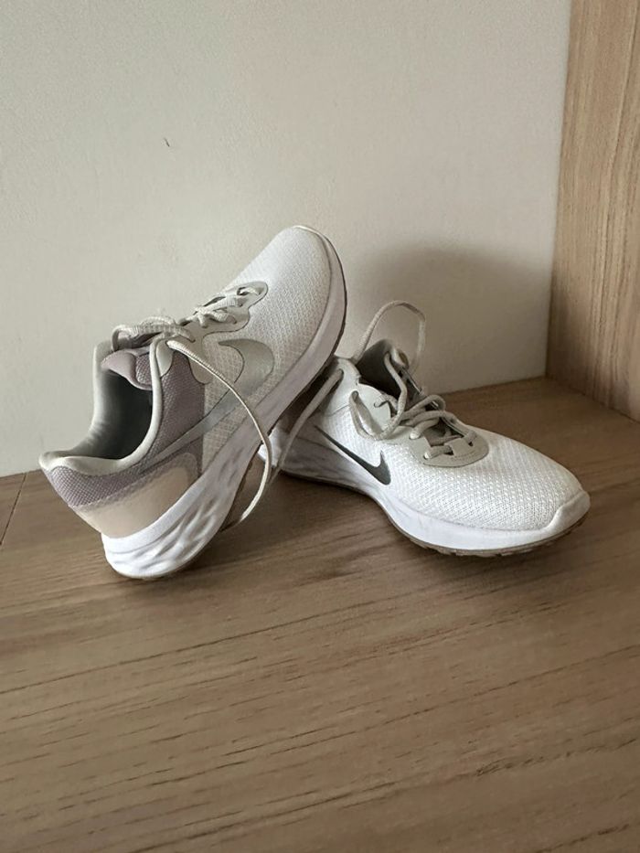 Basket sport taille 38.5 - photo numéro 3