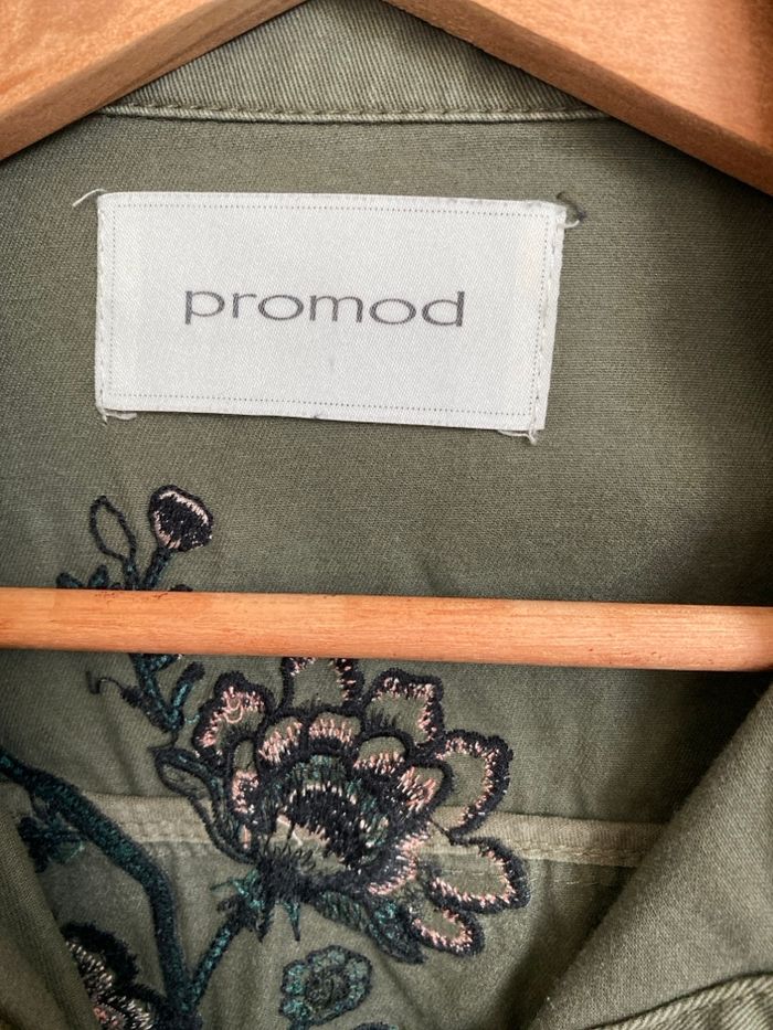 Veste kaki avec broderies T38 - photo numéro 3