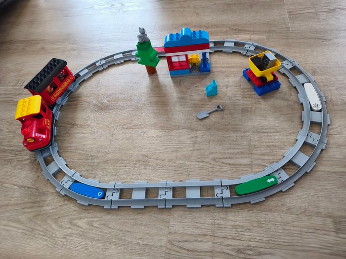 Train lego duplo