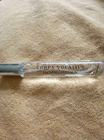 Parfum corps volatils encapsulated sun neuf