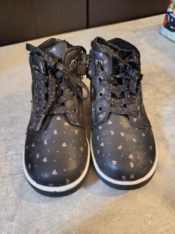 Chaussures fille 25