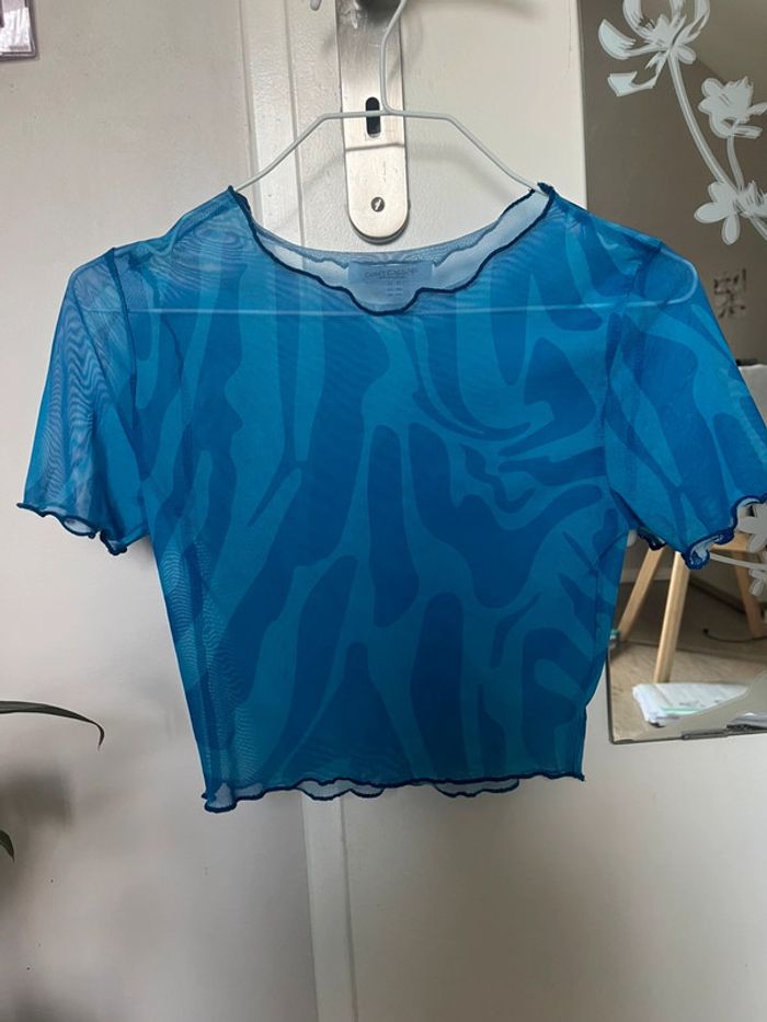 Tee shirt bleu transparent