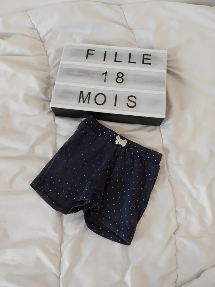 Short fille 18 mois