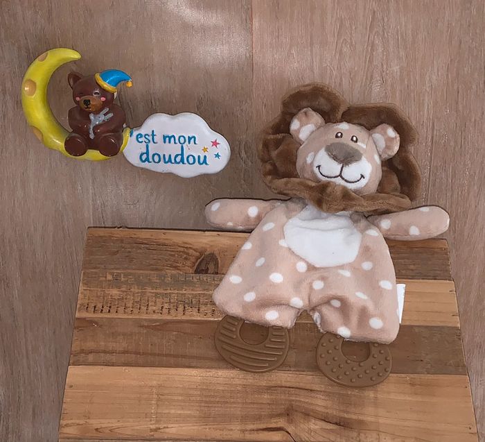 ACT04 Doudou lion 🦁 action