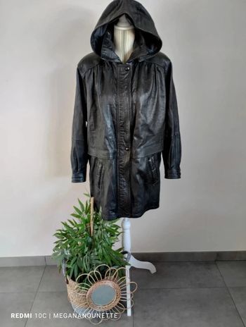 🦋 Joli manteau en cuir avec capuche Taille 40 / L Boutique Parisienne