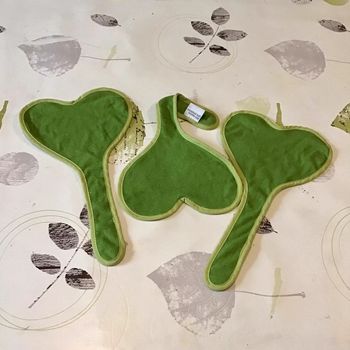 3 bavoirs en coton forme cœur 21/38 cm bi colore vert