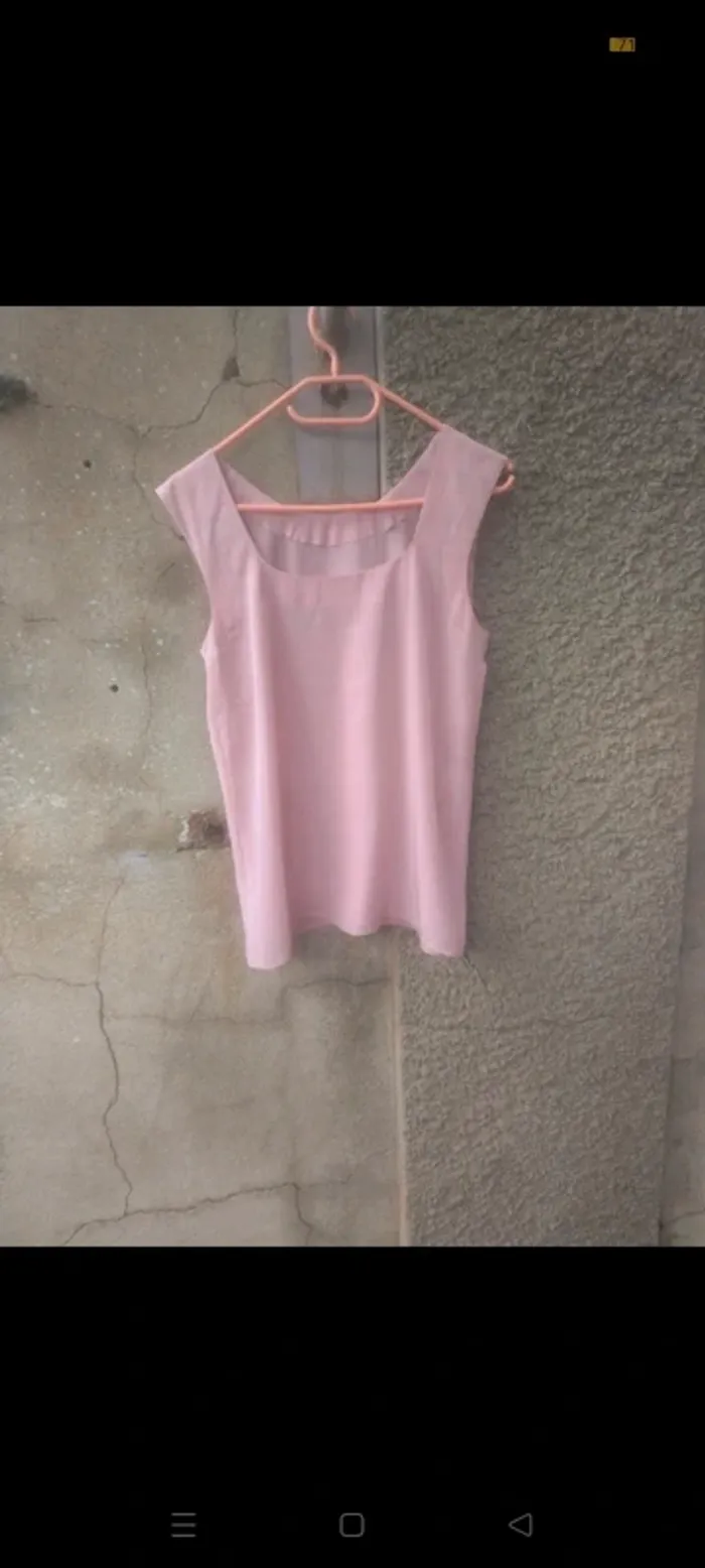 Débardeur rose taille 44/46