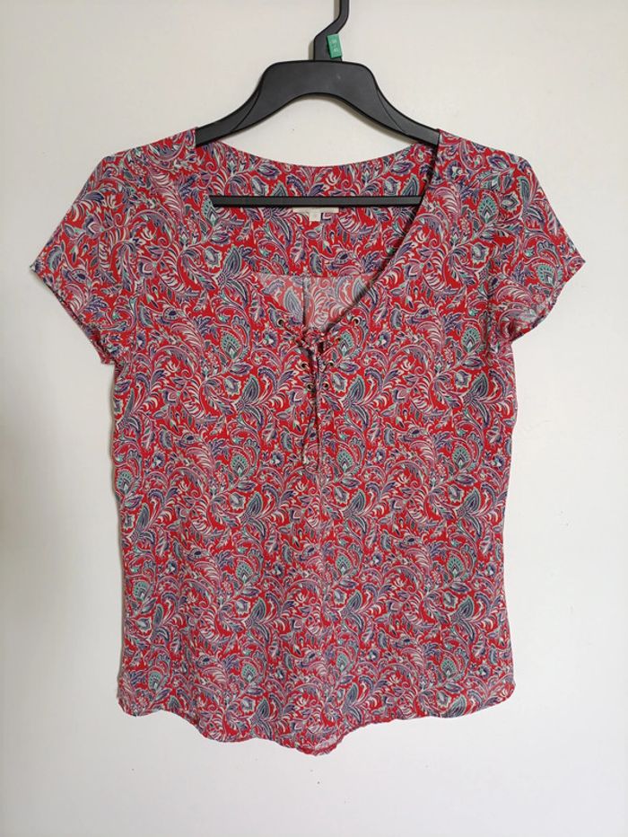 Haut rouge à motif cachemire vintage