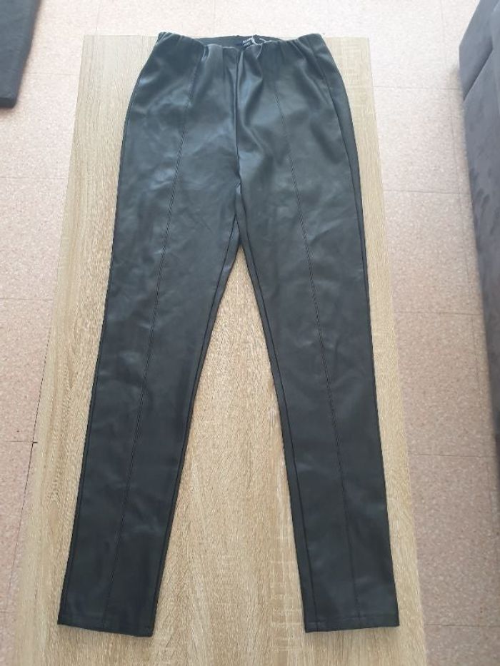 Pantalon simili-cuir