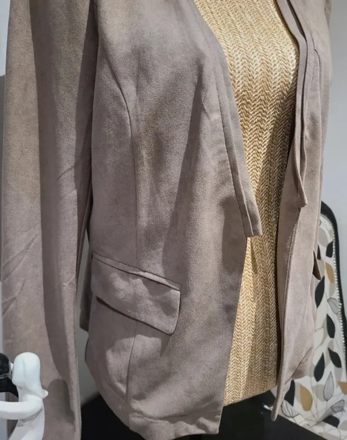 Superbe veste légère imitation daim - photo numéro 3