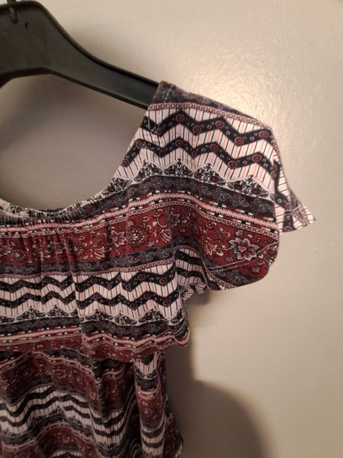 Bodie fantaisie ton violet - Marque Jennyfer - Taille 38 - État neuf. - photo numéro 9
