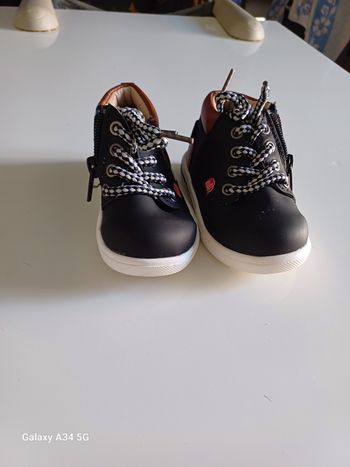 Chaussure  bébé garçon  18