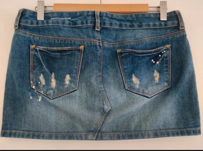 Mini jupe en jean - photo numéro 2