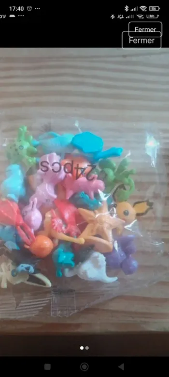 Figurine pokémon plastique