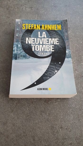La neuvième tombe
