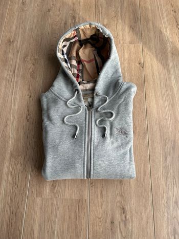 Zip type Burberry