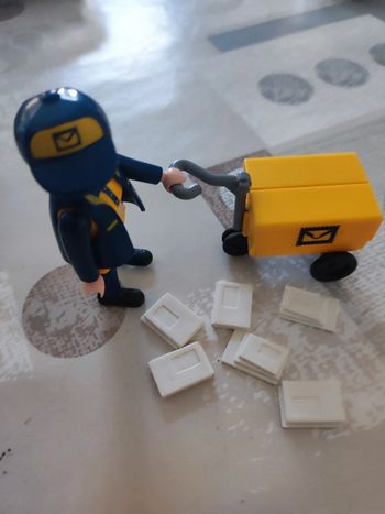 Postière Playmobil