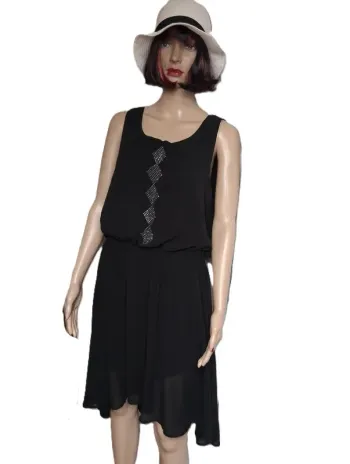 Robe noire et strass 🌻