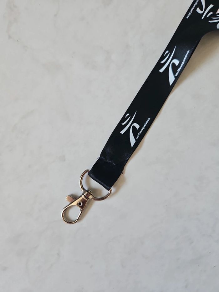 Tour de cou intermarché Neuf cont3 - photo numéro 3