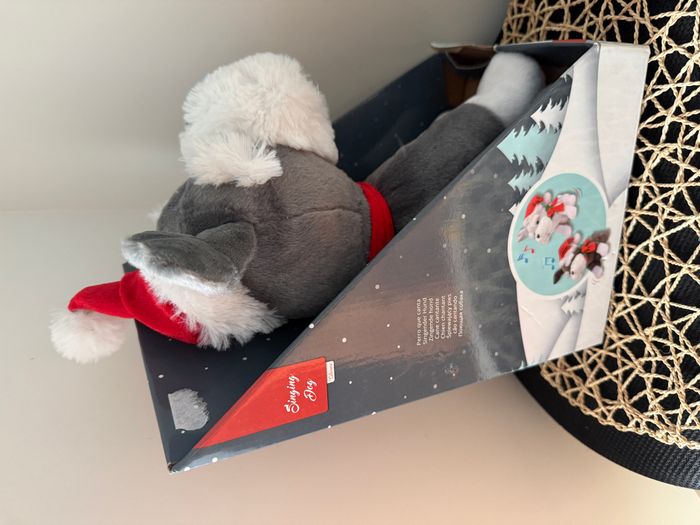 peluche  chien Père Noël avec son et mouvement - photo numéro 5