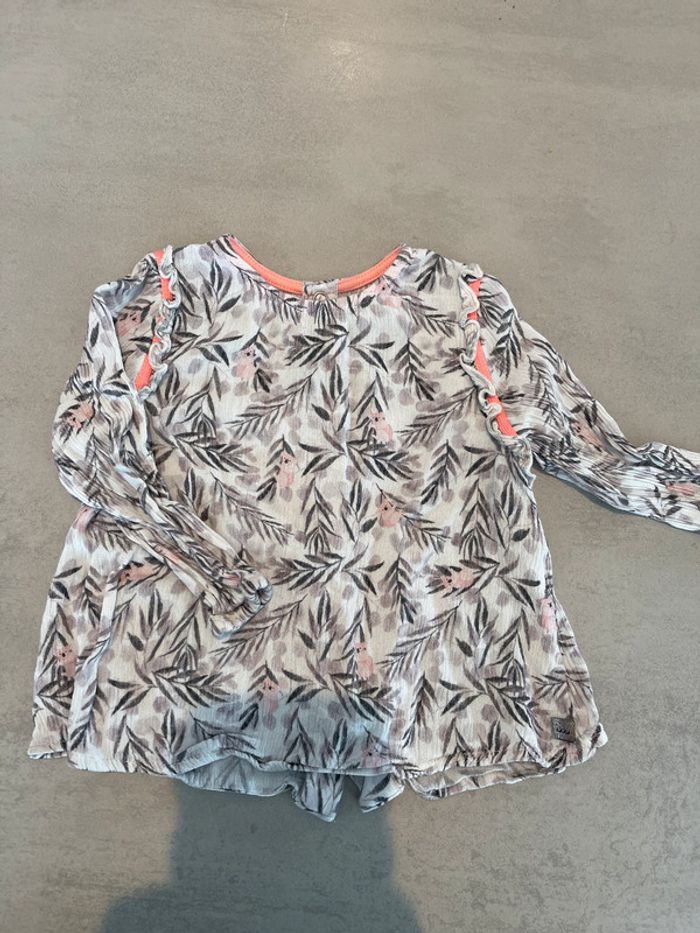 Blouse manches longues ikks taille 18 mois